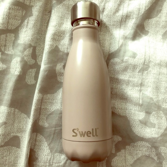 Swell Accessories - NWOT Swell 9 oz water bottle
